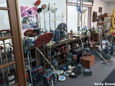 The best metal detectors are actually sophisticated electronic equipment which use advanced methods to find valuable items while ignoring trash. Museum of Things Found by Metal Detectors, Sweet Home, Oregon