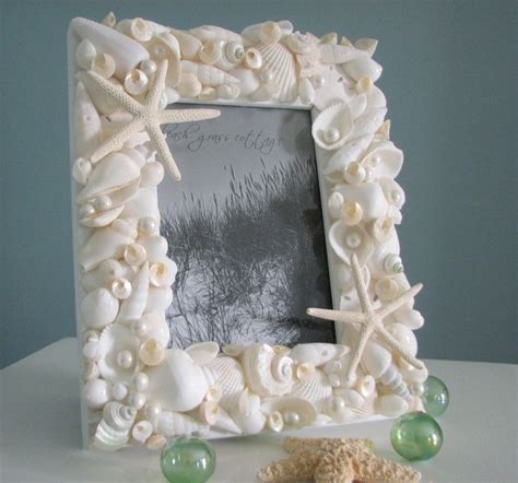 Rare sea shells or a various seashell collection make stunning focal points for modern interior decorating in eco style. 18 Extremely Easy DIY Seashell Decoration Ideas