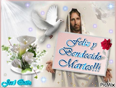 En un sólo día, jesús simultáneamente condenaría a las autoridades religiosas al. FELIZ Y BENDECIDO MARTES SANTO | Martes santo, Gifs feliz ...