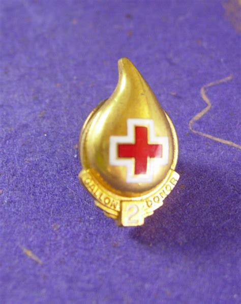 Vintage Red Cross Blood Donor Tie Tack 2 Gallon Donation Pin Ballou Reg