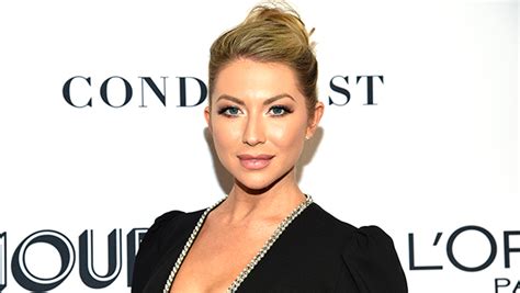 Stassi Schroeders Bare Baby Bump While Eating Photo Hollywood Life