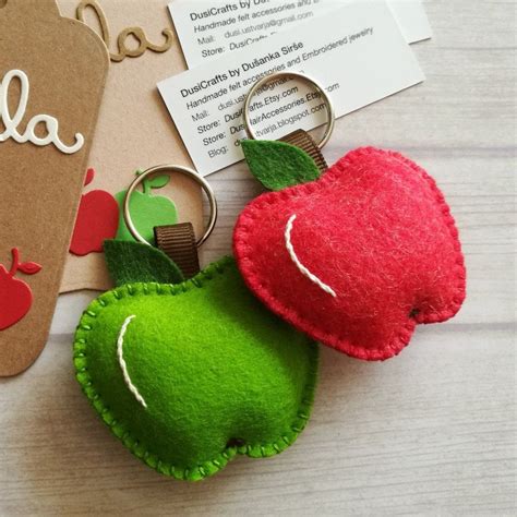 Wool Felt Apple Keychain Apple T Best Teacher T Felt Crafts