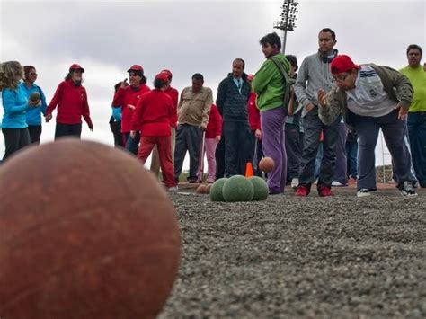 Un trabajo excelente compré un juego en navidad. Aula Enclave I.E.S. Cruz Santa: JUEGO DE BOLA CANARIA EN ...