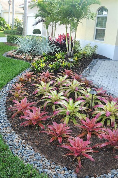37 Flower Landscape Design Ideas To Have A Colorful Garden Small