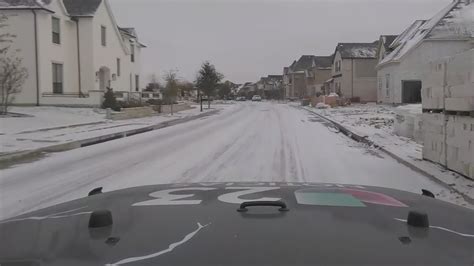 Hay varias acumulaciones de nieve seca en Fort Worth - YouTube