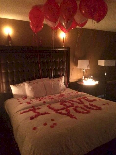 44 Cute And Romantic Valentine Bedroom Decor Ideas Pimphomee
