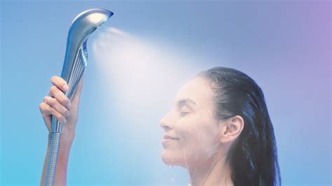 浴びるたびに肌を美しくするシャワーヘッドReFa FINE BUBBLE SのTVCMが8 24 月 より全国 放映開始 投稿日時