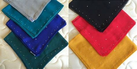 Cara buat tempat gantung tudung. Review: Tudung Bawal Exclusive - Azwar Syuhada