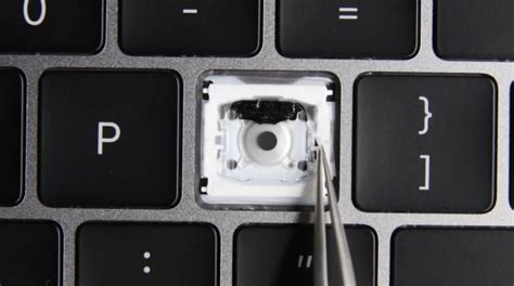2018 Macbook Pro Slyly Fixes Apples Infamous Butterfly Keyboard Hints