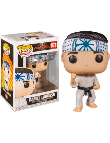 Figura vinilo funko pop de 9cm en caja regalo con ventana. FUNKO POP! Karate Kid Cobra Kai Daniel LaRusso | Tienda ...