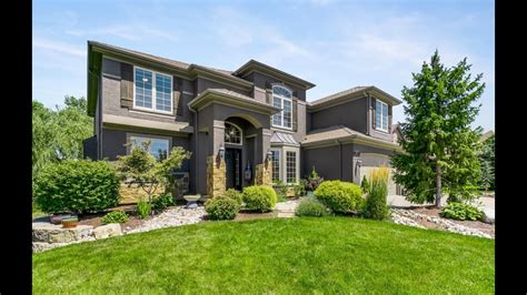 STUNNING Home for Sale in Woodland Shores! - YouTube