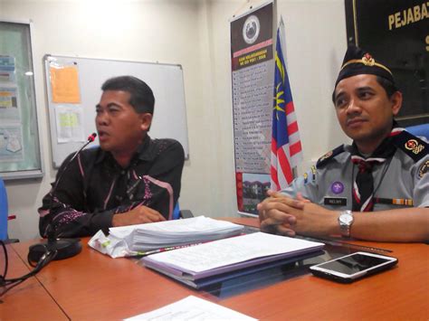 15 soalan dan jawapan berkaitan darurat. MESYUARAT MAJLIS PESURUHJAYA PENGAKAP DAERAH JASIN BIL.1 ...