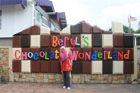 Yo yo o suruh adik tolong belikan coklat kat kilang beryl's yang di sri kembangan. me: autore visse: KILANG COKLAT BERYL'S