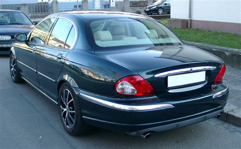 File:Jaguar X-Type rear 20071217.jpg