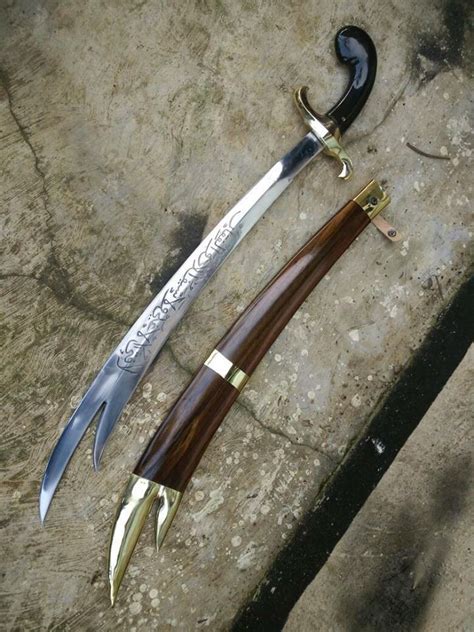 Tes wartegg atau tes melengkapi gambar adalah suatu tes psikologi yang sering dipakai dalam proses rekrutmen karyawan atau pegawai dalam suatu perusahaan. Pabrik Pedang / Katana samurai / senjata ninja / silat ...