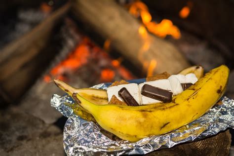 30 Convenient Campfire Desserts For Adventurers With A Sweet Tooth