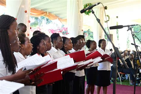 Yoweri kaguta museveni, politician who became president of uganda in 1986. Museveni holds thanksgiving at State House Entebbe, says ...