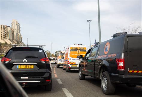 פיקוד העורף הינו פיקוד מרחבי אשר הוקם בצבא ההגנה לישראל בשנת 1992 כחלק מהלקחים של מלחמת המפרץ ועוסק בעיקר בהגנה של אזרחי העורף. פרסום, שיירת רכבים: מיזם פיקוד העורף מניע את החרדים להתחסן ...