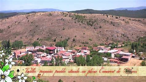 Dobles, 2 cuartos de baño, cocina equipada. Casa Rural El Mirador de Campumedra - Vadillo - Soria ...