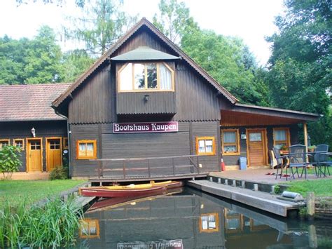 Among the 0 user reviews of this lodging establishment, we don't. Spreewald - Bootshaus Kaupen:: MGRS 33UVT2946 :: Geograph ...