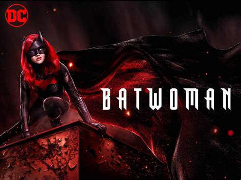 Batwoman Showrunner Explains Why A New Character Will Take Over The