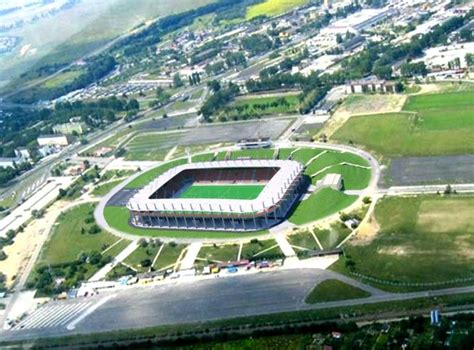 Podmioty zainteresowane wzięciem udziału w postępowaniu zapraszamy do pobrania specyfikacji istotnych warunków zamówienia wraz z załącznikami. Design: Dialog Arena - StadiumDB.com