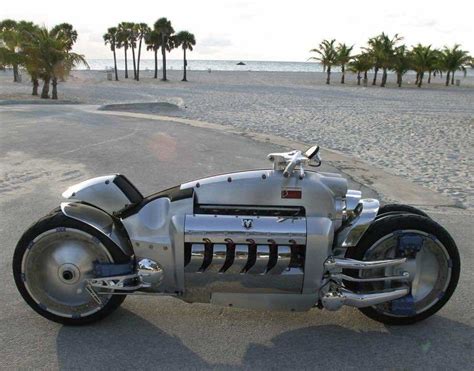 A Closer Look At Dodge Tomahawk In High Resolution Pictures