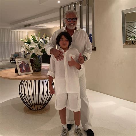 Briatore, who spoke through his hotel manager philip chai to a group of kenyan journalists on friday, said a significant decrease apart from the lion in the sun, briatore also owns the billionaire resort, which is located opposite lion in the sun. Il peso del figlio di Briatore nel mirino degli haters, l ...