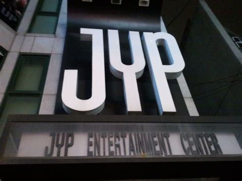 15 cube entertainment logos ranked in order of popularity and relevancy. JYP Entertainment Centre | Entertainment logo ...