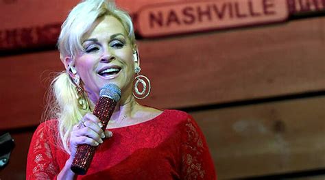 Is Lorrie Morgan Married Her Bio Age Spouse Dad Daughter And Net