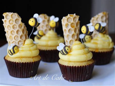 Bumble Bee Cupcakes With Honeycomb And Buzzing Bees Around The Beehive By Art De Cake Bee