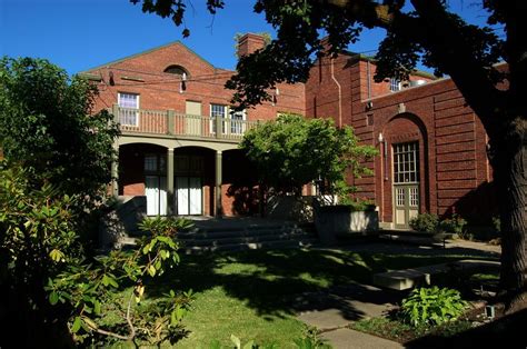 Le Chateau Of Yakima Wa A Beautifully Restored Historical Building