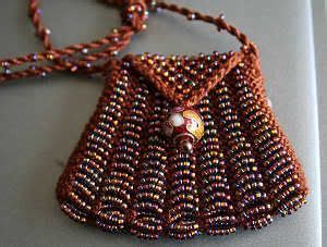 Among the featured patterns, you'll find classic this particular design is fun and hip and combines a simple base with a fantastic chain fringe. Knitted - Aamulet Bag - Free pattern - Downloaded and ...