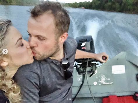 Chris wants a submissive, freaky wife who can give him seven kids and twitter's horrified. John Duggar and wife Abbie slammed as 'irresponsible' for ...