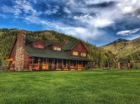 Diamond D Ranch - The Dude Ranchers Association