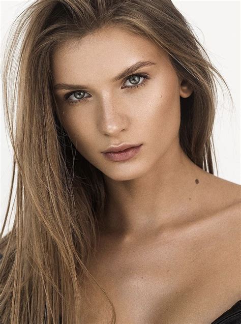 Aleksandra From London Portfolio Profile Model Mmg Talent
