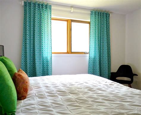 Every room in your home, the bedroom will look bad and unfinished when bedroom curtain ideas do more than merely personal privacy in this extremely private area at home. DIY Back Tab Curtain Tutorial | Dans le Lakehouse