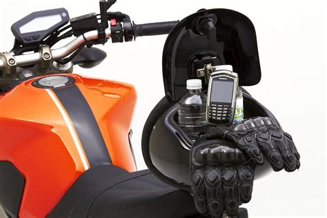 Yamaha fz09e 2014 manual online: Corbin Motorcycle Seats & Accessories | Yamaha FZ-09 | 800 ...