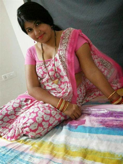 Homely Aunty Pictures
