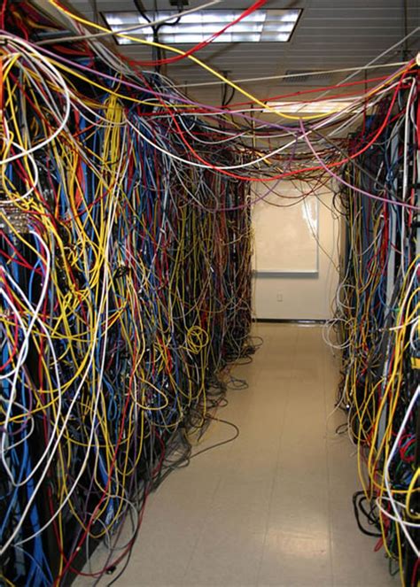 Server Room Cabling Hell 15 Of The Worst Server Wiring Jobs Ever