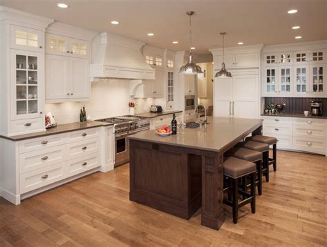 Looking for some great paint colors? Benjamin Moore Dove Wing, Lagos Blue Caesarstone. | Condo ...