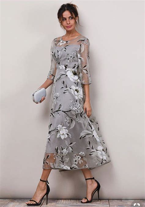 About 4% of these are wedding dresses, 5% are casual dresses, and 12% are plus size dress & skirts. Size M Light Gray Floral Dress (With images) | Grey ...
