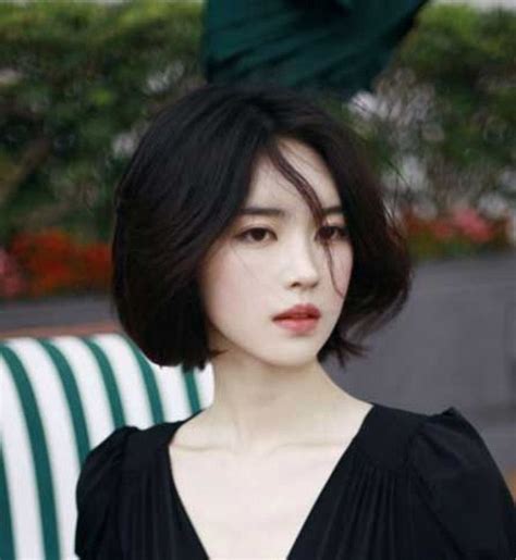 Short is cute, modern, edgy, and might. 2019 2019 Korean Haircuts For Women Shapely Korean in 2020 ...