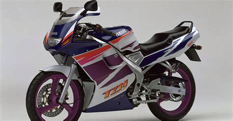 Yamaha tzm 150 sedikit memiliki bentuk body yang lebih ramping bila dibandingkan dengan honda nsr 150 rr dan honda nsr 150 sp… namun jangan salah, dibalik fairingnya terdapat mesin 2 tak. Yamaha TZM 150 สุดยอดตัวแรง 2T ในอดีต | เช็คราคา.คอม
