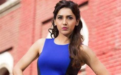 Explore tweets of neeti mohan @neetimohan18 on twitter. Neeti Mohan's Lohri surprise for The Voice India ...