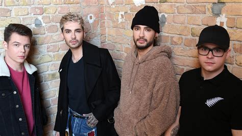Bekanntlich ist modelmama heidi klum (45) mit dem gitarristen der band tom kaulitz (29) verlobt. Tokio Hotel: Neues Musikvideo zu „White Lies" wie bei ...