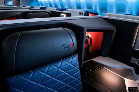 Discover The Benefits Of Flying With Delta First Class