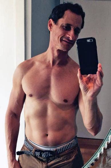 Anthony Weiner Sexted Busty Brunette While His Son Was In Bed With Him