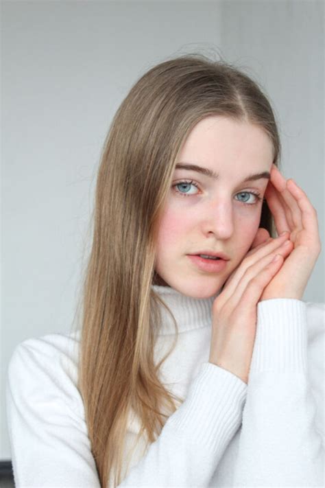 Yulianna ⋆ Модельное агентство Elite Models Ukraine
