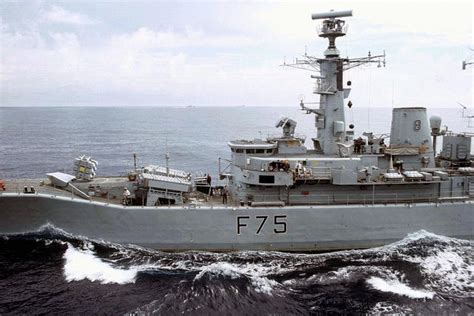 F75 Hms Charybdis Royal Navy Atlantic 18 April 1988